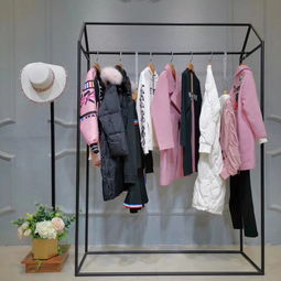 結合中華傳統(tǒng)印記和時下熱門的潮流元素, 19秋冬新款,折扣批發(fā)